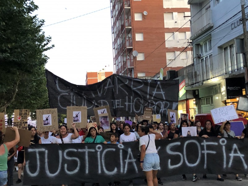 Ms de 5 mil personas pidieron Justicia por Sofa: Ella estaba pidiendo auxilio y no nos creyeron